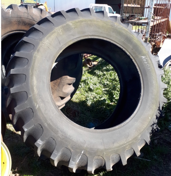 20.8 x 38 Tractor Tyres For Sale Machinery & Equipment